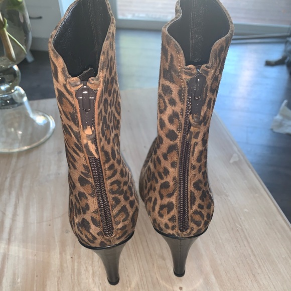 stuart weitzman wedged booties - Picture 3 of 7